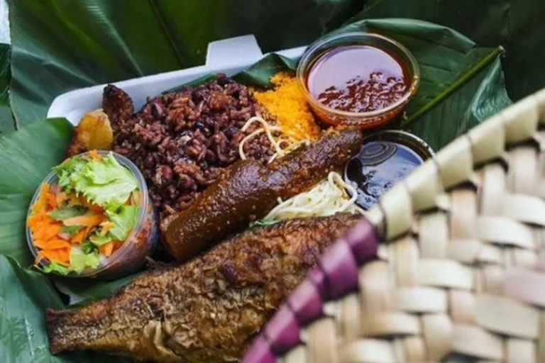Auntie Muni Waakye