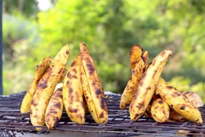 Ghana Street Food: How to Eat Safely & What to Try (2026)