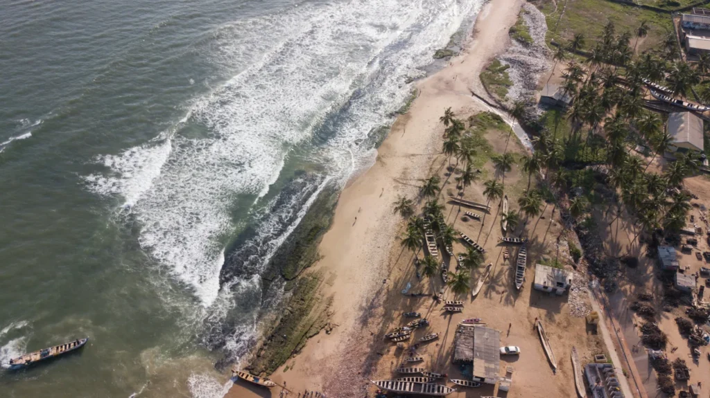 Gomoa Fetteh (White Sands) — Ghana
