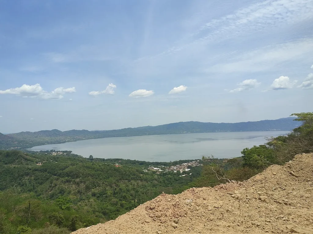Lake Bosomtwe — Ghana