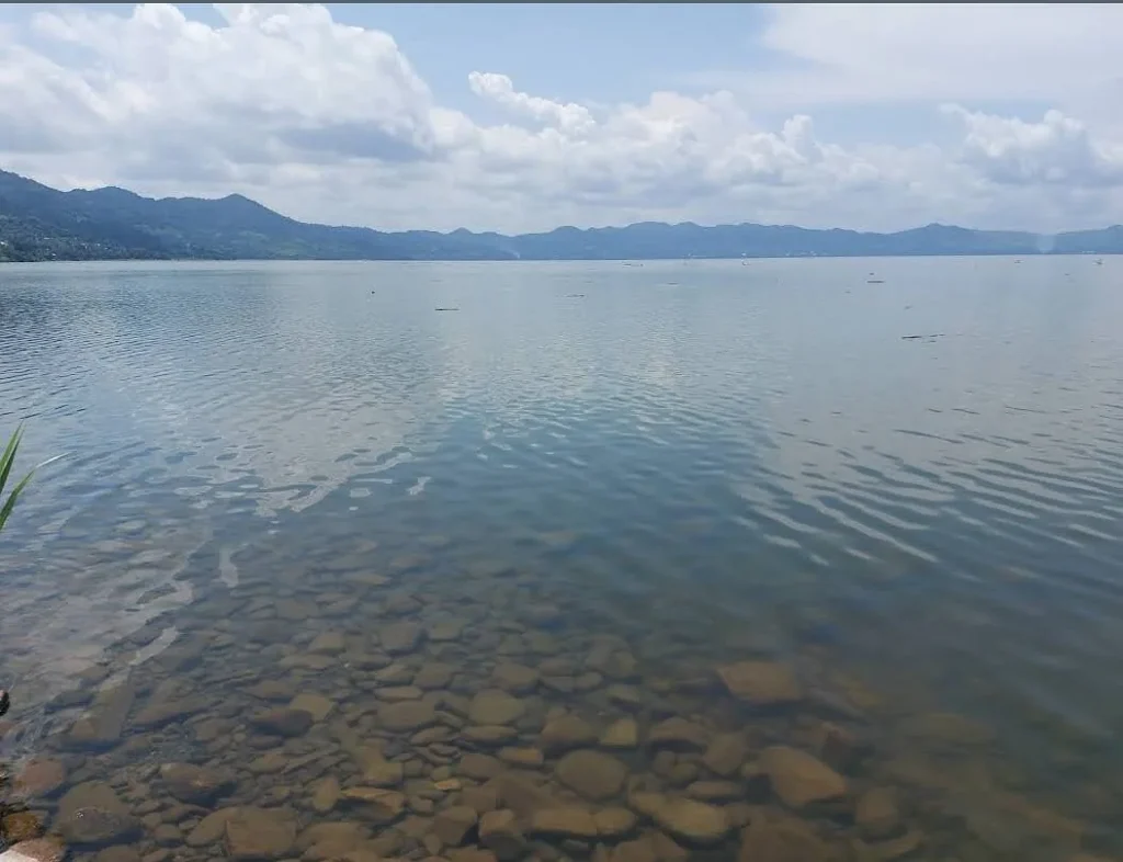 Lake Bosomtwe — Ghana