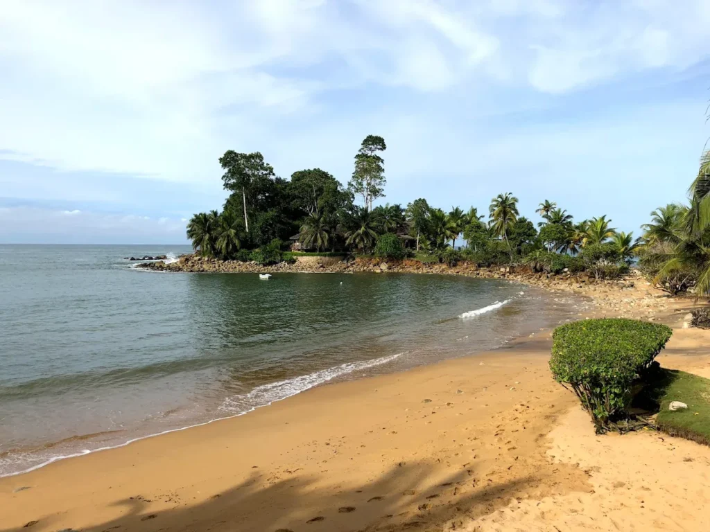 Lou Moon Lagoon — Ghana