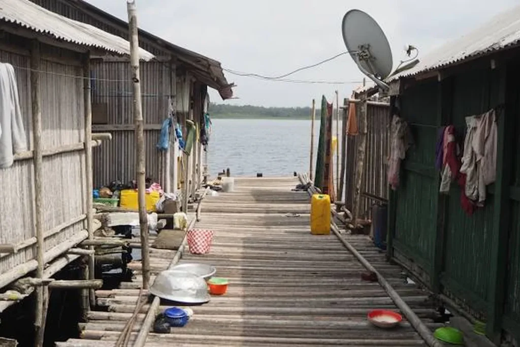 Nzulezu Stilt Village — Ghana