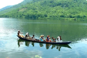 Oti Region, Ghana: Kyabobo Park & Lake Volta