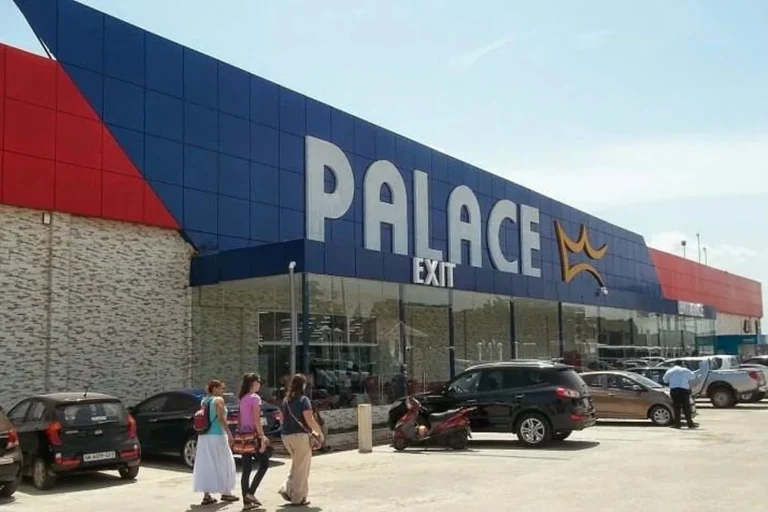 Palace Mall